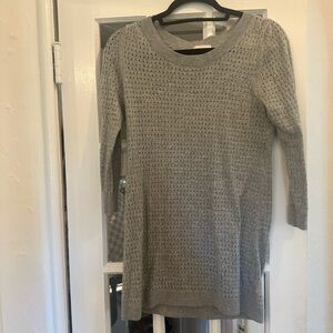 GAP Women's maternity Light Gray Knit Crew Neck Sweater